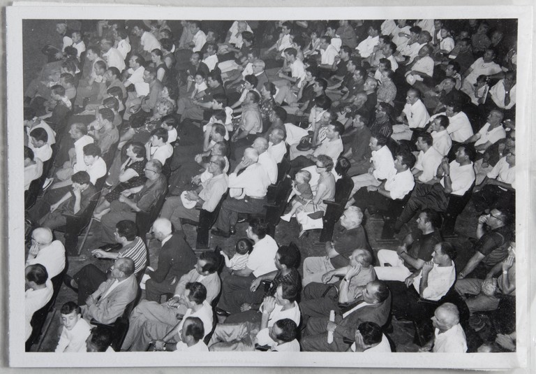 Poggibonsi, 18-19 luglio 1964, XX° anniversario della liberazione e conferimento ad Alcide Cervi della cittadinanza onoraria. Pubblico alla cerimonia